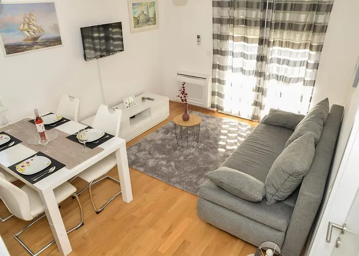 Apartment Leon Sa Privatnim Parkingom